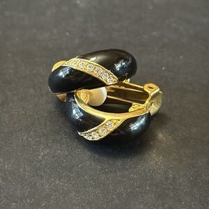 Inlaid Black Enamel With Rhinestone Gold-Tone Vintage Clip Earrings